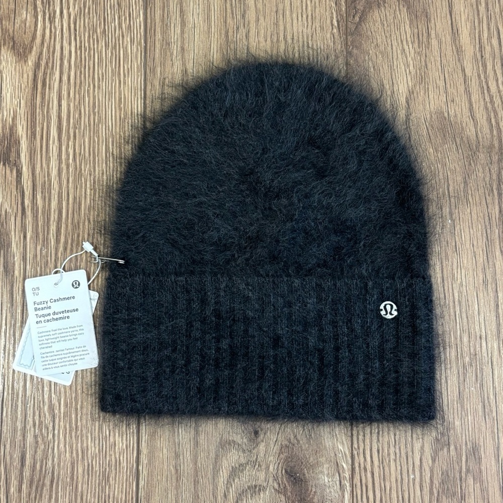 NWT Lululemon Fuzzy Cashmere Beanie In Heathered Light Onyx